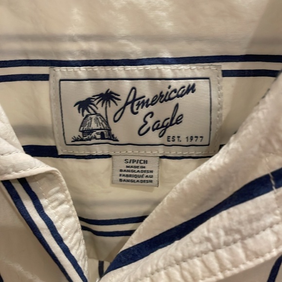 3x American Eagle Button-Up Poolside Shirts Size Small - Picture 10 of 10